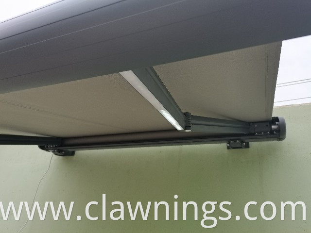 Motorized Full Cassette Retractable Awning